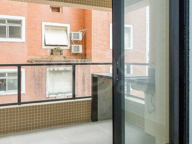 Apartamento para Venda em Santos - 4