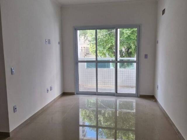 #CA0275 - Casa para Venda em Santos - SP - 1