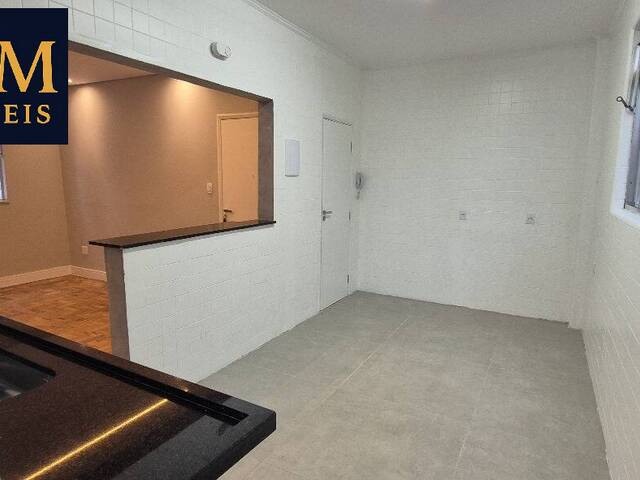 Apartamento para Venda em Santos - 3