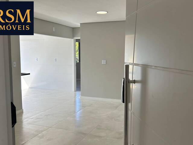 #895 - Apartamento para Venda em São Vicente - SP - 2