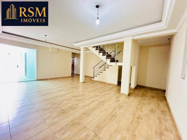 #1026 - Casa para Venda em Santos - SP