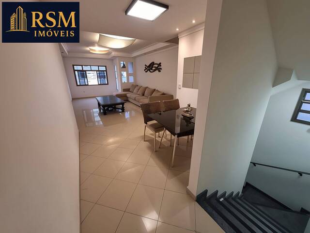 #1044 - Casa para Venda em Santos - SP - 2