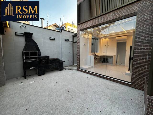 #1045 - Casa para Venda em Santos - SP - 2