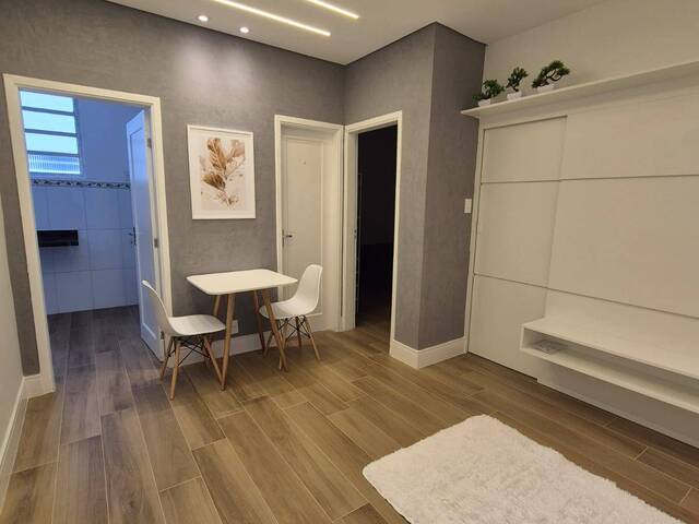 #1250 - Apartamento para Venda em Santos - SP