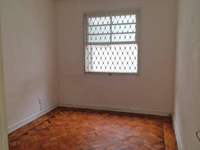 #1260 - Apartamento para Locação em Santos - SP