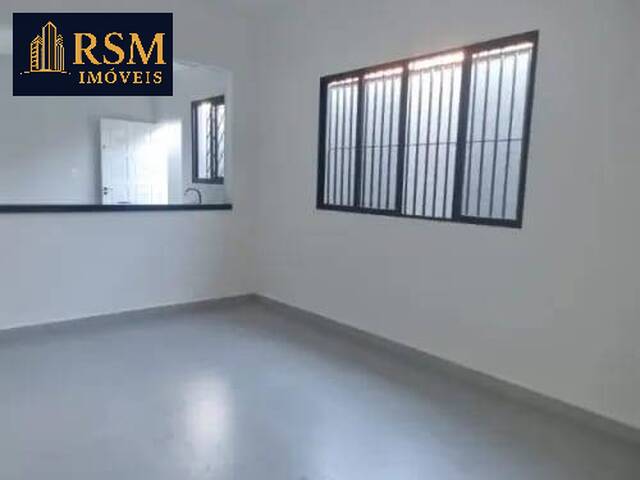 #1268 - Casa para Venda em São Vicente - SP