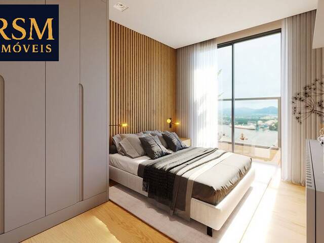 Venda em Ponta da Praia - Santos