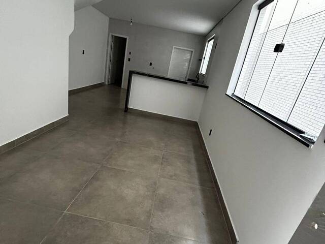 Casa para Venda em Santos - 2
