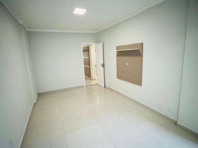 Apartamento para Venda em Santos - 4