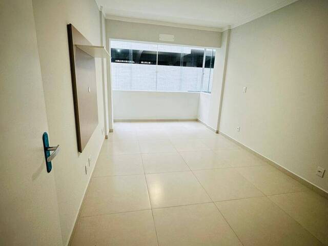 Apartamento para Venda em Santos - 4